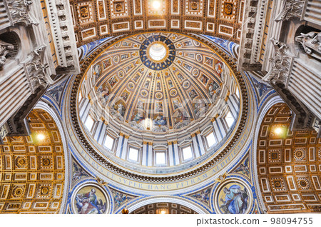 Painted cupola of the Saint Peter's basilica dome 98094755
