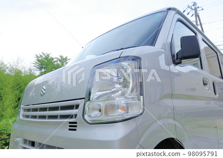 Light passenger car 98095791
