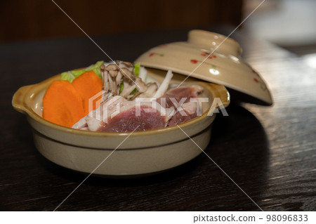 鴨肉火鍋 一人份砂鍋鴨肉火鍋 98096833