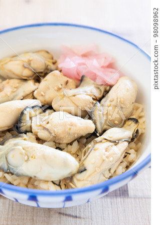 Oyster rice bowl 98098962