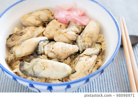 Oyster rice bowl 98098971