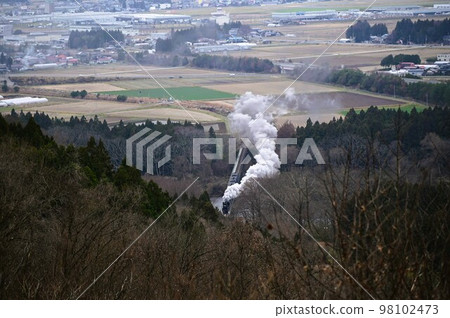 運行蒸汽機車的JR釜石線(銀河夢幻線釜石線) 運行蒸汽機車的JR釜石線(銀河夢幻線釜石線) 98102473