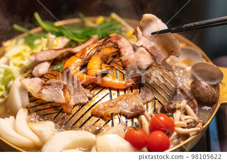 Moogata ~泰國菜~ 98105622