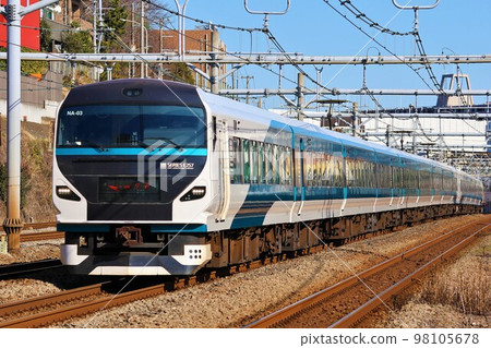 [JR East] Tokaido Main Line E257 Series "Odoriko" (Shinkoyasu Station) 98105678