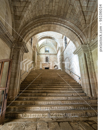 Interior of the monastery of Oseira at Ourense, Galicia, Spain. Monasterio de Santa Maria la Real de Oseira Interior of the monastery of Oseira at Ourense, Galicia, Spain. Monasterio de Santa Maria la Real de Oseira 98106034