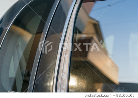 劣化的汽車窗框橡膠 98106105