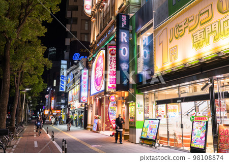 《神奈川縣》 川崎站前，夜市 98108874