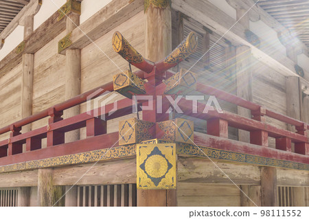 日吉大社西本神社正殿金飾（滋賀縣大津市坂本） 98111552