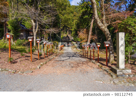 日吉神社：通往白山宮的石碑 98112745