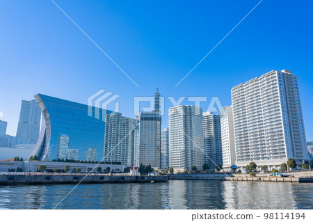 正在開發中的橫濱沿海地區 98114194