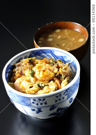 Vegetable and Shrimp Kakiage Don and Miso Soup 98114368
