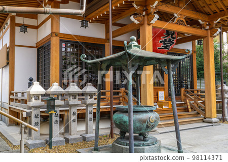 Myoken-do Hall of Hongyoji Temple in Takatsuki City, Osaka Prefecture 98114371