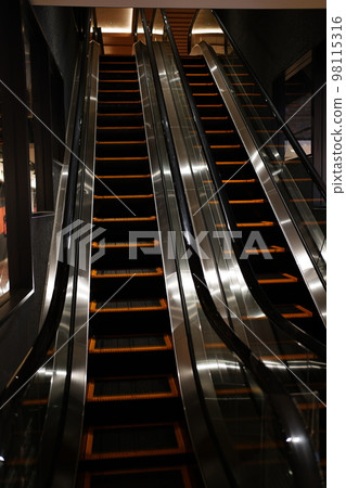Escalator 98115316