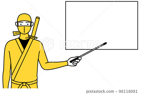 一個穿著忍者服裝的男人用指點桿指著白板 98118081
