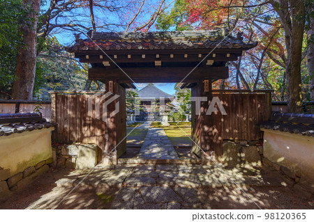 次元堂三門紅葉季（滋賀縣大津市坂本） 98120365
