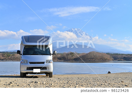 Mount Fuji covered in snow and camper Mount Fuji covered in snow and camper 98123426