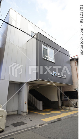 Kami Station on the JR Yamatoji Line Kami Station on the JR Yamatoji Line 98123701