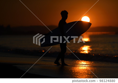 Dawn of Shonan and surfer 98124880
