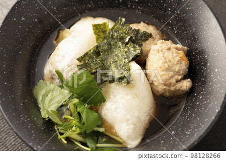  New Year dish 98128266