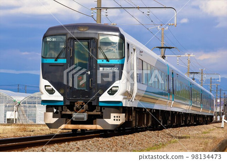[JR 東日本] E257 系列 2500 系列“Odoriko”（伊豆箱根鐵道駿豆線：Baraki - Nirayama） 98134473