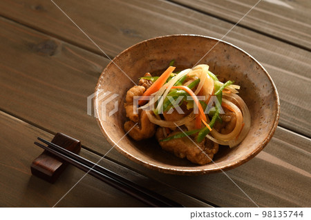 在Nambucana的醃雞 98135744