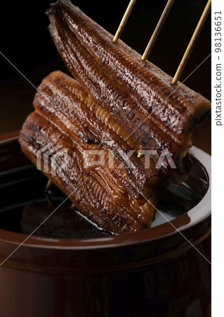 秘製醬汁烤鰻魚 98136651