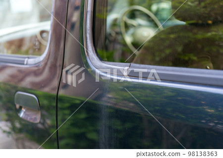 劣化的汽車窗框橡膠 98138363