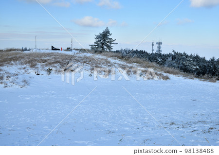 大和葛城山（雪景）[奈良縣御所市] 98138488
