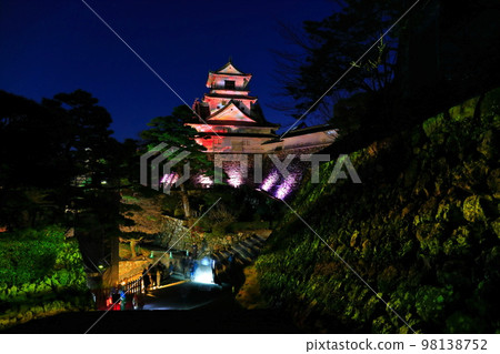 [Kochi Prefecture] Illuminated Kochi Castle tower 98138752