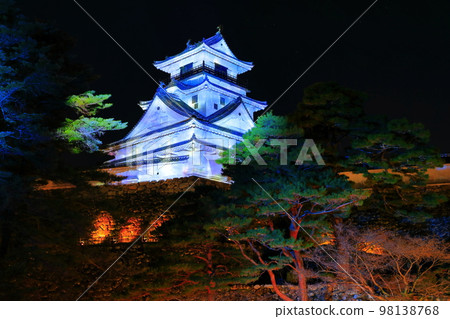 [Kochi Prefecture] Illuminated Kochi Castle tower 98138768