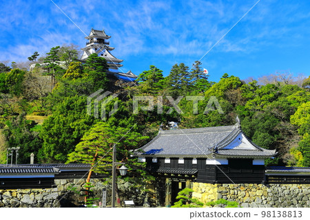 [高知縣]晴天的高知城樓和大手門 98138813