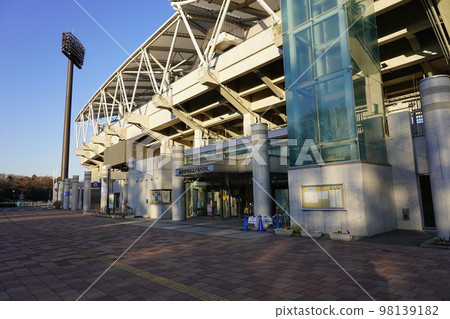 黃昏時的相模原麻見藏公園球場外觀 98139182