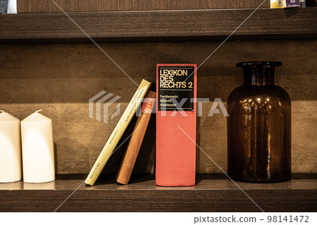Bookshelves and books antique image material picture 98141472