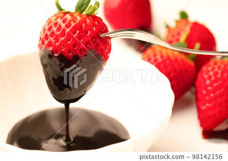 Strawberry  98142156