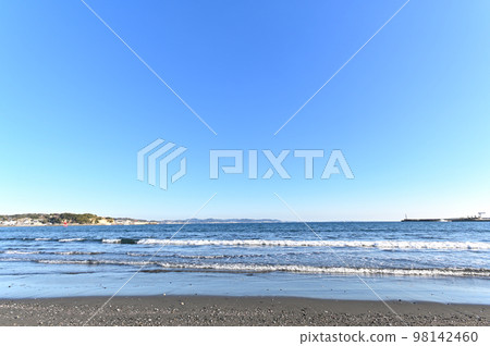 Kanagawa Prefecture Enoshima Higashihama beach scenery Kanagawa Prefecture Enoshima Higashihama beach scenery 98142460
