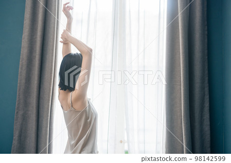 Female beauty portrait Female beauty portrait 98142599