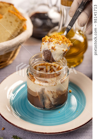 Layered mousse Layered mousse 98145713
