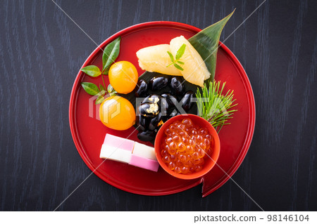 Assorted osechi dishes 98146104