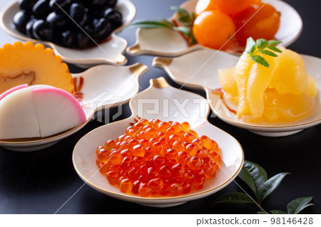 Assorted osechi dishes Assorted osechi dishes 98146428
