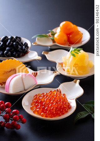 Assorted osechi dishes Assorted osechi dishes 98146432