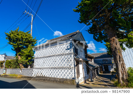 中瀨大廈 98147900