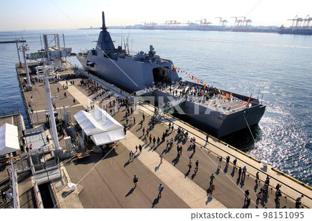 以未來感的外觀保護日本的海空……多功能驅逐艦FMM Kumano 以未來感的外觀保護日本的海空……多功能驅逐艦FMM Kumano 98151095