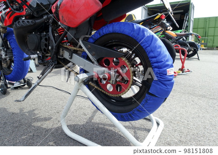 motorcycle with tire warmers motorcycle with tire warmers 98151808