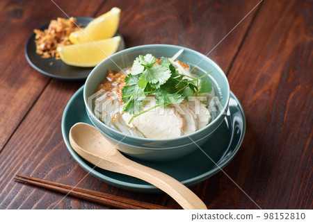 Chicken Four 98152810