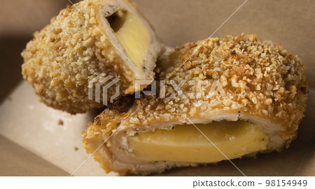 Chicken roll cheese 98154949