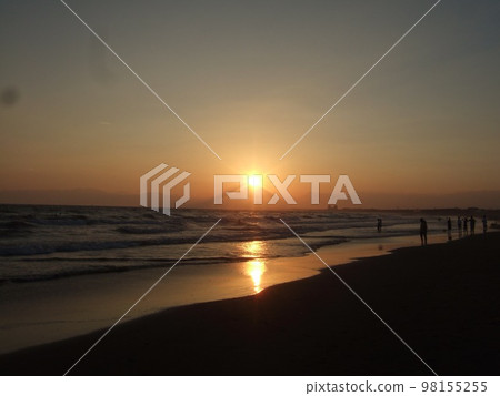 湘南江之島海日落和鑽石富士 湘南江之島海日落和鑽石富士 98155255