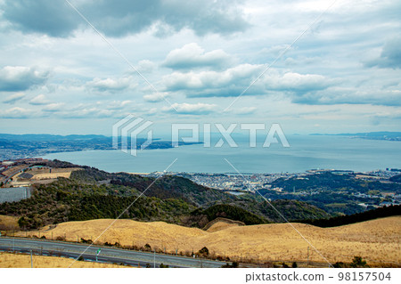 The view of Jumonjibaru Observatory and the view of Beppu 98157504