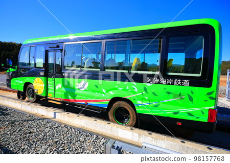 [Tokushima Prefecture] DMV Mode Interchange (Asa Kaigan Railway Awa-Kainan Station) 98157768