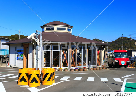 [Tokushima Prefecture] Sunny Awa-Kainan Station and DMV (Asa Kaigan Railway) 98157774