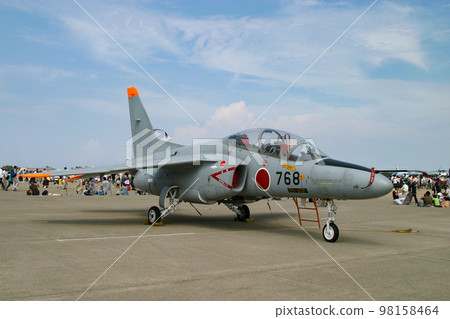 Air Self-Defense Force training aircraft T-4 on display 98158464